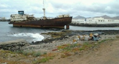 La orilla de los naufragios