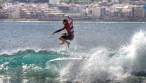 'Pique' entre los surferos de Canarias y la Península